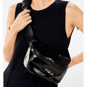 NWT Fabletics Fanny Pack